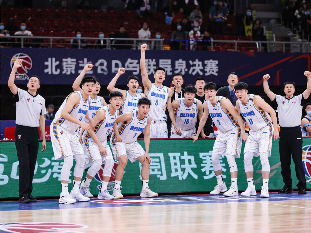 “本泽马或留沙特，转会利雅得另一俱乐部！”